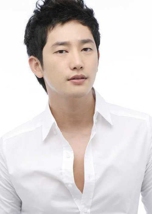 Người tố cáo muốn Park Shi Hoo quỳ gối van xin
