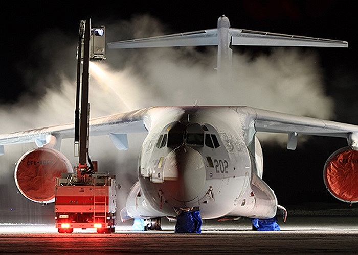 Máy bay XC-2 được chế tạo dựa nhằm thay thế cho máy bay vận tải dòng C-1 của nước này