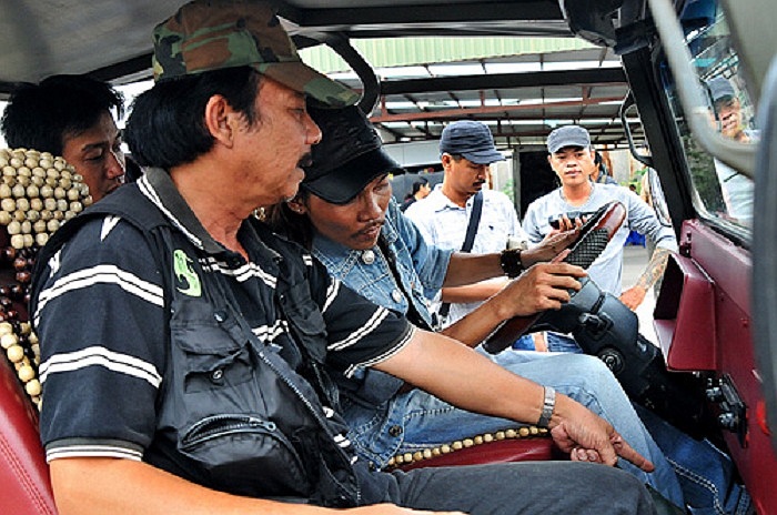 trong đó anh còn kiêm luôn vai diễn chính trong bộ phim Chàng Sửu làm du lịch khi đóng chung với NSƯT Hồng Vân, Thái Hòa, Lương Chí Cường…