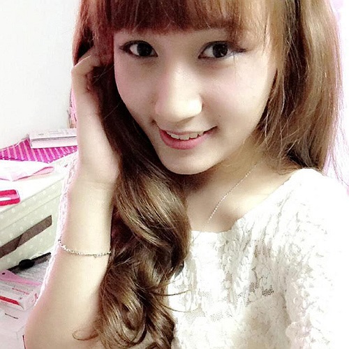 Thí sinh Đặng Mai Nhi có gương mặt rất dễ thương.