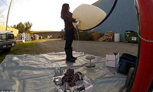 Nữ sinh lớp 7 phóng tên lửa, đưa mèo vào không gian