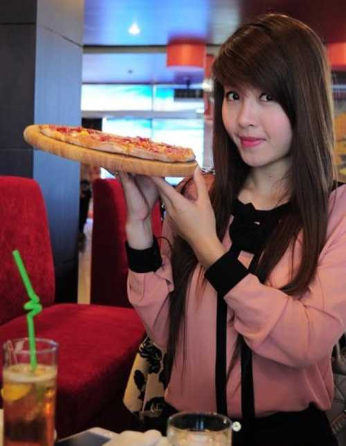 Nữ sinh xinh đẹp khao khát thành con trai