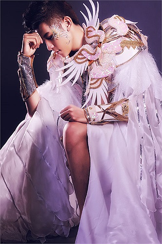 Anh hy vọng có thể qua quá trình rèn luyện sẽ biến thành điểm mạnh, giúp cho anh nhiều kinh nghiệm trong diễn xuất phim ảnh sau này cũng như công việc của nghề người mẫu. 