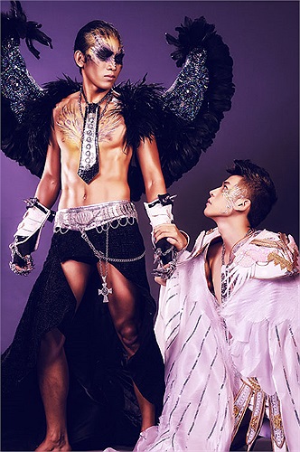 Đôi khi thiên thần cũng yếu đuối vì những dụ dỗ của ác quỷ. 