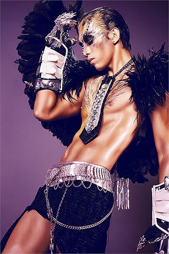 Hiện tại, Ngọc Tình đang tăng cường luyện tập để chuẩn bị cho đêm khai màn của cuộc thi Bước nhảy hoàn vũ 2013