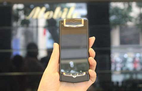 Smartphone Android đắt như ô tô về Việt Nam