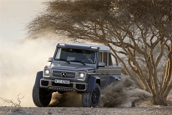 Theo kế hoạch, Mercedes-Benz G63 AMG 6x6 sẽ có mặt trên thị trường từ tháng 10 tới với số lượng giới hạn.