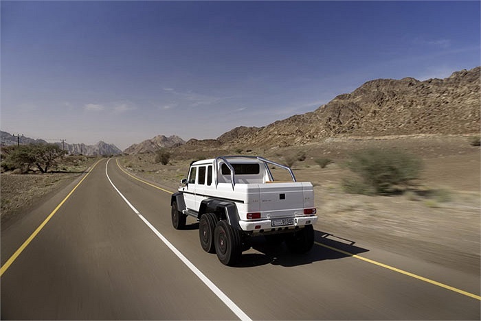 Động cơ xe là loại diesel V8 dung tích 5.5 lít, công suất 536 mã lực và mô-men xoắn cực đại 760 Nm đi kèm hộp số tự động 7 cấp.