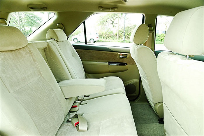 Dù có khá nhiều đối thủ nhưng dòng xe này vẫn tỏ ra ưu thế dù không quá hấp dẫn về thiết kế cũng như tính năng.