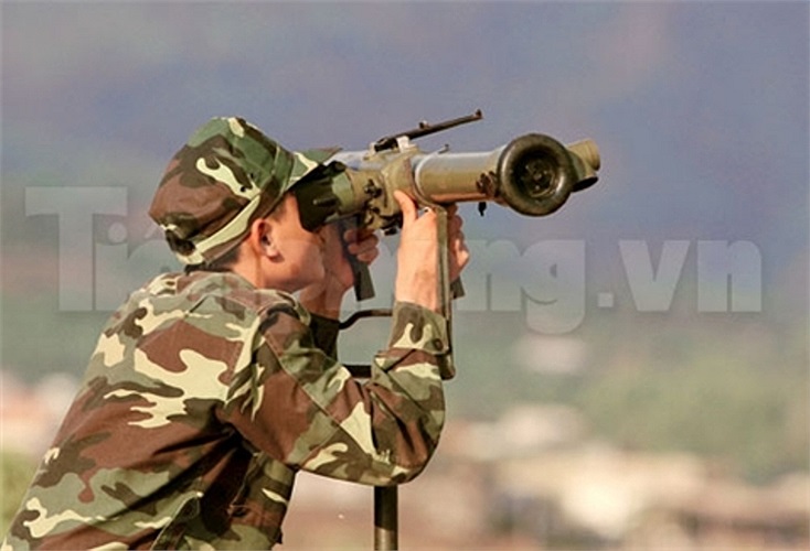 A72 dài 1,4m, đường kính 70mm, nặng 9,97kg, khi bắn vác trên vai, tầm bắn gần nhất khoảng 500m và xa nhất hơn 5km. (Theo Tiền phong)