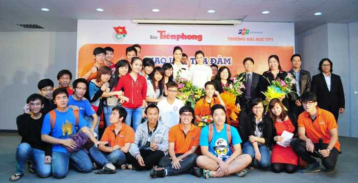 Thần tượng của 2 Á hậu Việt Nam là ai?