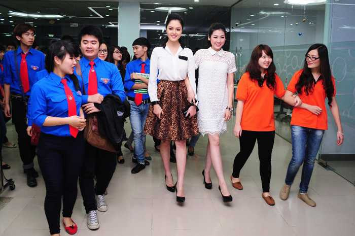 Thần tượng của 2 Á hậu Việt Nam là ai?