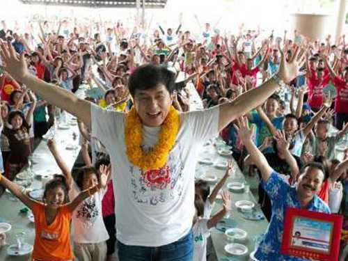 Thành Long: Chuyện dối nghề, ái tình và con rơi