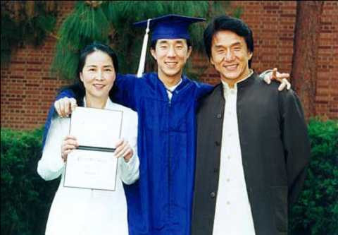 Thành Long: Chuyện dối nghề, ái tình và con rơi