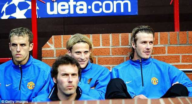 Thua Real, MU sắp chia tay cả Wayne Rooney?