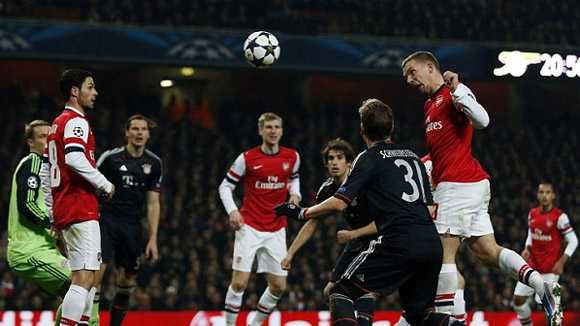 Thua thảm Bayern, Arsenal sạch cửa hi vọng