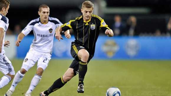 Tuyển thủ Mỹ mất nghiệp vì đồng tính