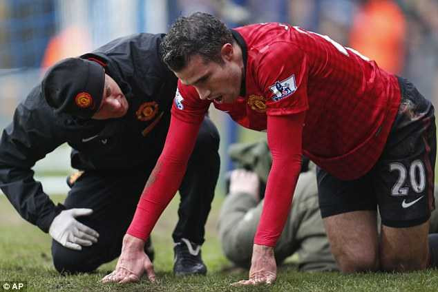 Van Persie đủ sức chiến Real