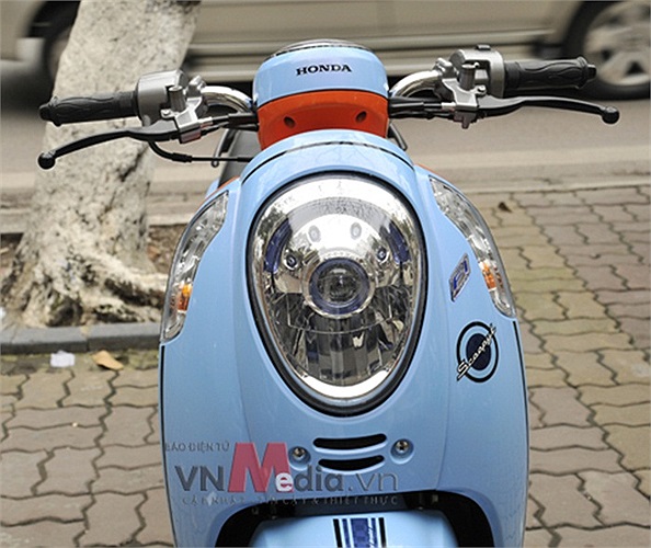 Cụm đèn pha lớn hình bầu dục