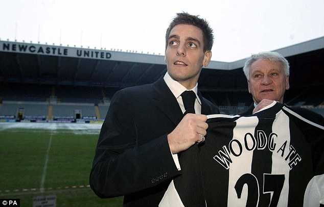 11 năm chuyển nhượng mùa đông: MU mua ít, thắng nhiều