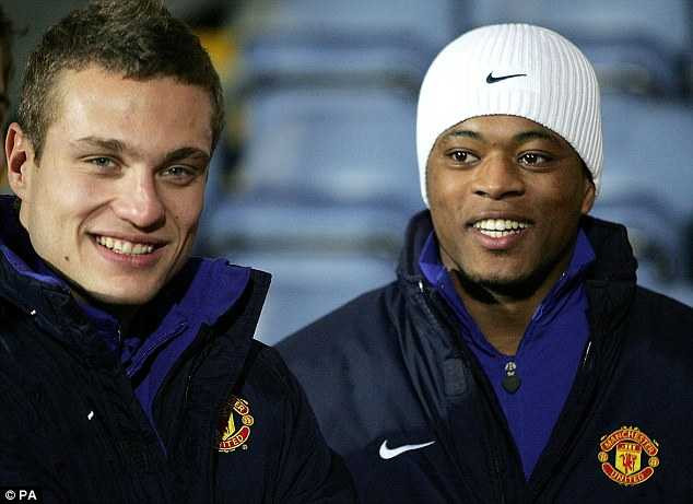 11 năm chuyển nhượng mùa đông: MU mua ít, thắng nhiều