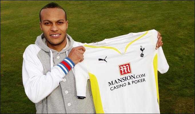 11 năm chuyển nhượng mùa đông: MU mua ít, thắng nhiều