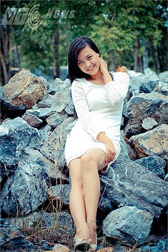 Năm học lớp ba, cô là một trong hai em học sinh được chọn tham gia thi kể chuyện theo chủ đề về Bác Hồ kính yêu tại tỉnh Nghệ An và đạt giải ba.