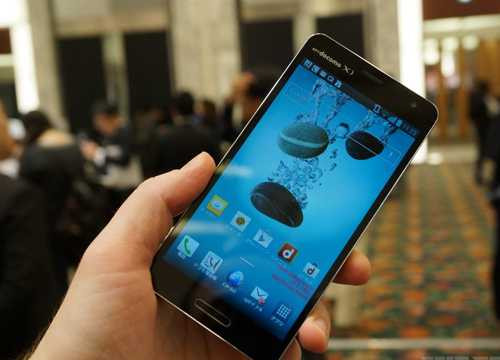 6 smartphone ‘bom tấn’ cho nửa đầu 2013