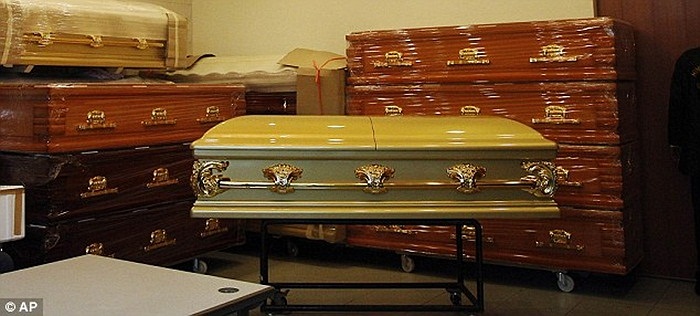 Chiếc quan tài của thi thể nữ sinh 23 tuổi