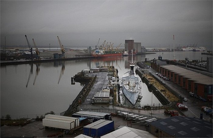 Cảng Alexandra, nơi trở thành cảng chính của HMS Caroline từ năm 1924