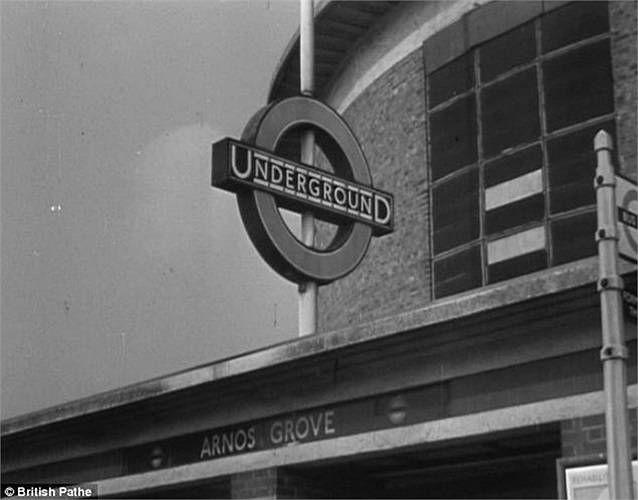 Một ga tàu điện ngầm của London, mở cửa từ năm 1932