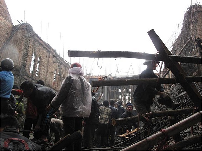 Công tác cứu hộ đang triển khai khẩn trương. 