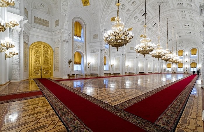 Có những khu vực màu sắc trang trí chủ đạo là màu trắng