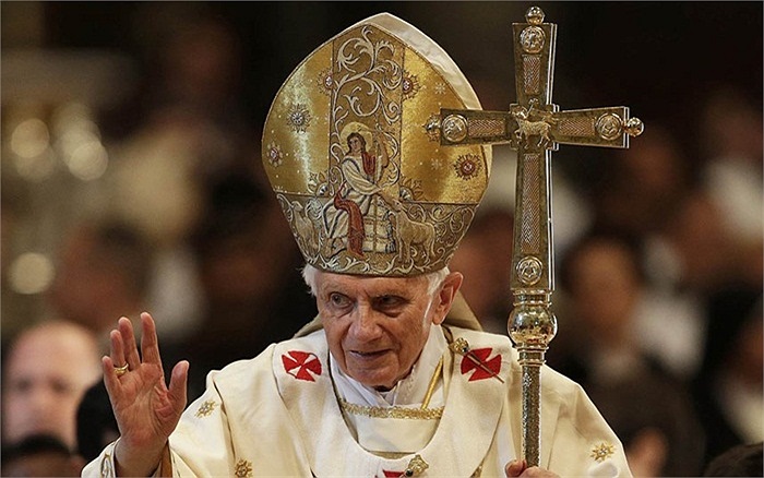 Giáo hoàng Benedict XVI trong hội nghị Công giáo được tổ chức tại nhà thờ St Peter ở Vatican