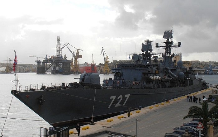 Tàu khu trục tên lửa hành trình Yaroslav Mudry F 727 của Hải quân Nga