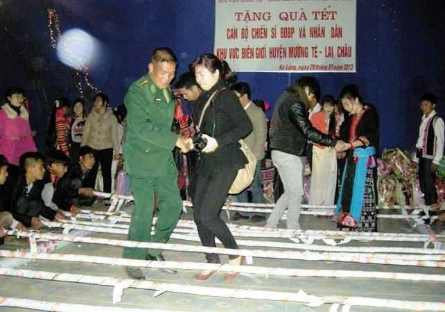 Ảnh: Sắc xuân rực rỡ biên giới