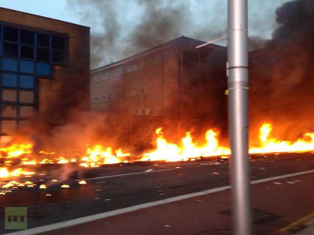 Anh: Trực thăng lao vào nhà ga trung tâm