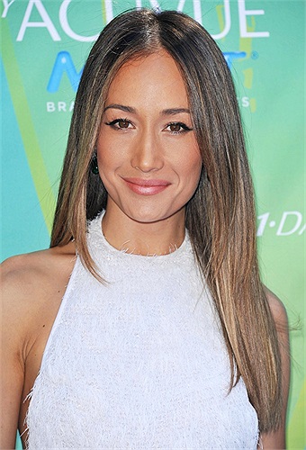 Sau khi tốt nghiệp trung học ở Hawaii, cô chọn HongKong làm nơi phát triển sự nghiệp người mẫu của mình. Hiện Maggie Q trở thành gương mặt người mẫu triển vọng. Scandal ảnh sex của Trần Quán Hy năm nào cũng có một vài tấm ảnh của Maggie trong tư thế 