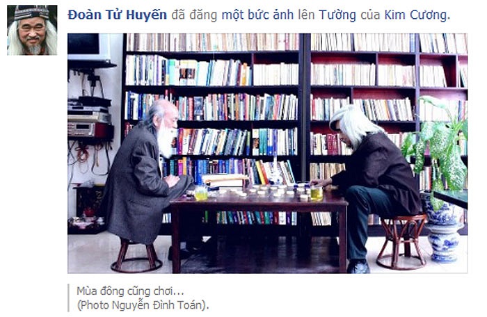 Bức ảnh đẹp giữa hai tiên ông GS Văn Như Cương và dịch giả Đoàn Tử Huyến.