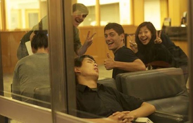 Pose hình lúc bạn đang ngủ quả là một sở thích