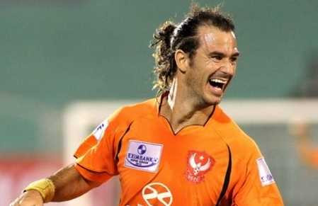 Bầu Thụy dốc két trả 'rể Việt Nam' hơn 400 triệu đồng