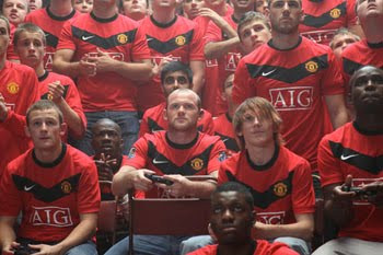 Bí mật: Rooney làm gì trước giờ lâm trận?