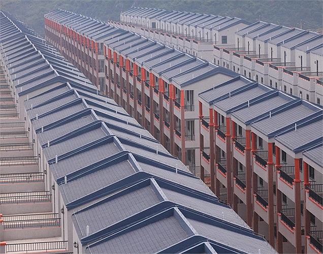 Nhưng họ sẽ sớm được chuyển tới nhà mới, tổng cộng 1.029 biệt thự, mỗi biệt thự rộng tới 253m2. 