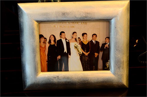 Cùng với cách trang trí, trưng bày của gia chủ, căn nhà có nhiều dấu ấn riêng dưới bàn tay đảm đang, khéo léo của Trương Ngọc Ánh.