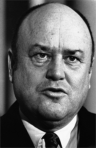 Ông Melvin Laird từ tháng 1/1969 - 1/1973