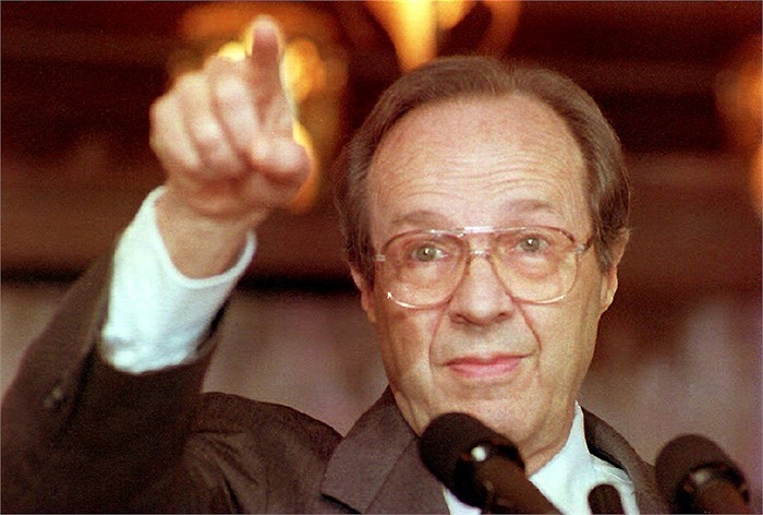 Ông William Perry từ tháng 2/1994 - 1/1997