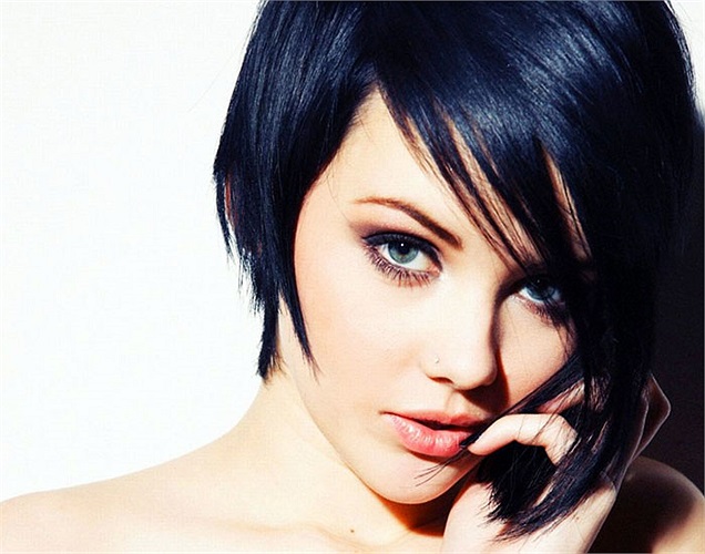 Sở hữu khuôn mặt đẹp và ưa nhìn, Melissa là gương mặt quen thuộc trong giới mẫu teen ở đảo quốc sương mù