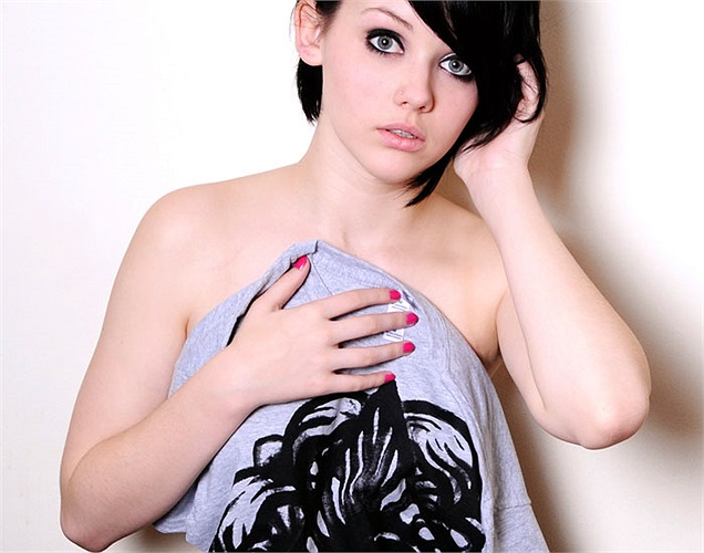 Những bản hợp đồng quảng cáo đến với cô tới tấp