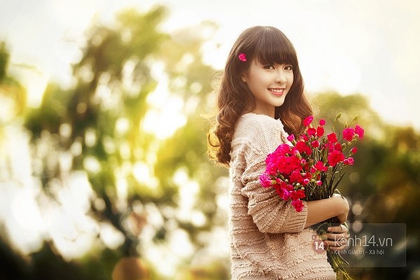 Cách đây không lâu, mẫu teen Khả Ngân lại làm cộng đồng mạng Việt Nam sôi sục bằng clip nhảy cover cực cute.