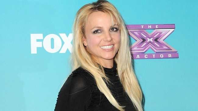 Britney Spears mất chồng, mất việc trong cùng một ngày